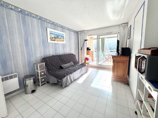 Appartement T2 meublé avec loggia et stationnement privatif