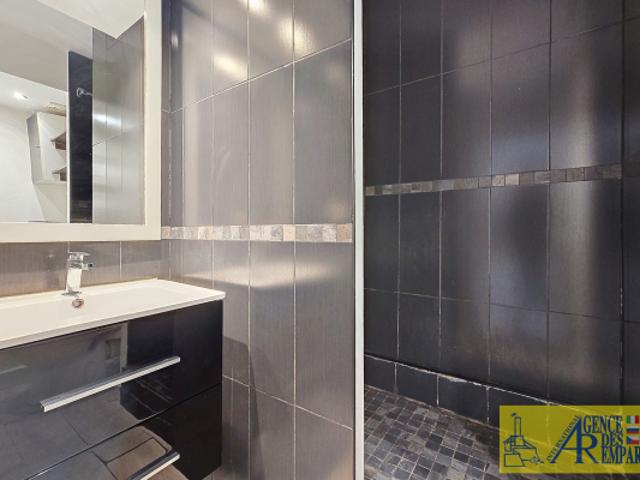 Appartement T2 Meublé avec Piscine, Proche de la Mer