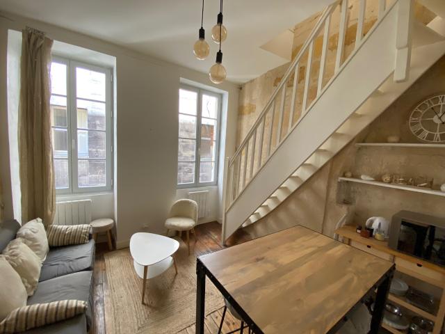 APPARTEMENT T2 MEUBLE BORDEAUX