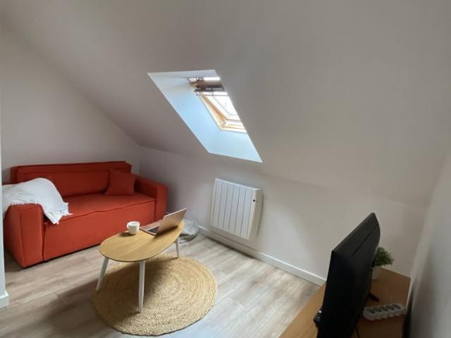 APPARTEMENT T2 MEUBLÉ EN DUPLEX QUARTIER SAINT HONORÉ