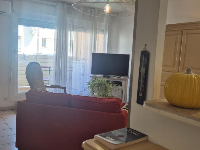 APPARTEMENT T2 MEUBLÉ LES ANGLES