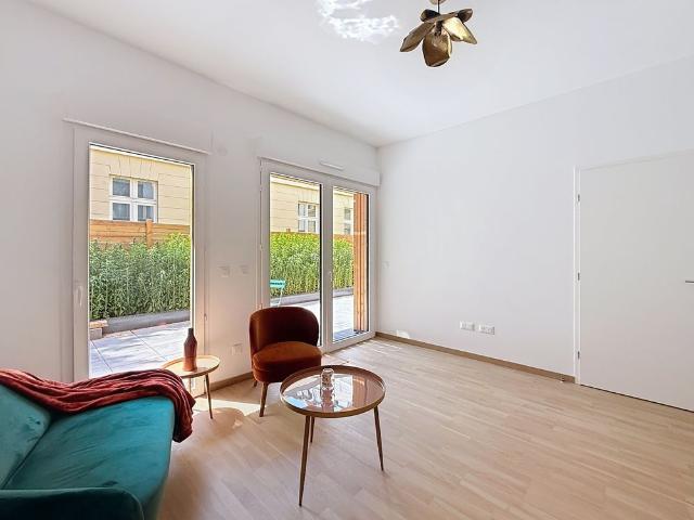 APPARTEMENT T2 MEUBLE REIMS HYPERCENTRE