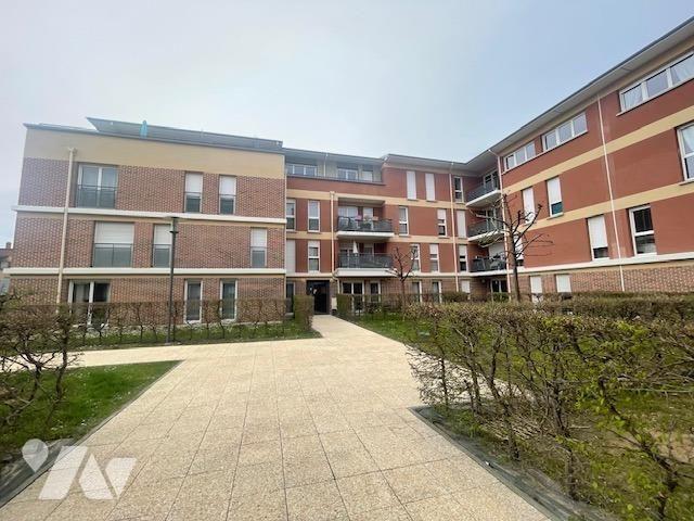 APPARTEMENT T2 meublé rénové résidence de standing
