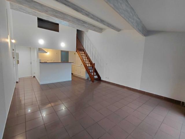APPARTEMENT T2 MEZZANINE + GARAGE