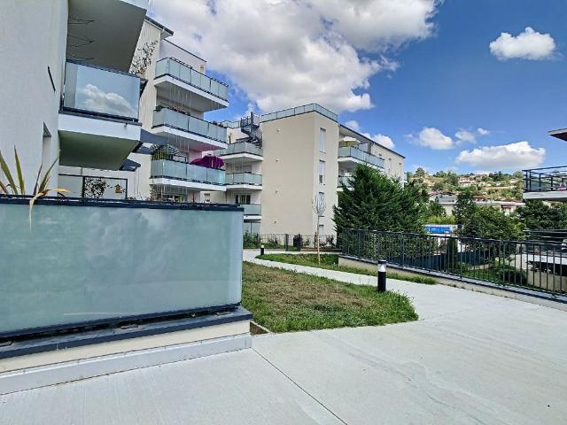 Appartement T2 NEUVILLE SUR SAONE à louer