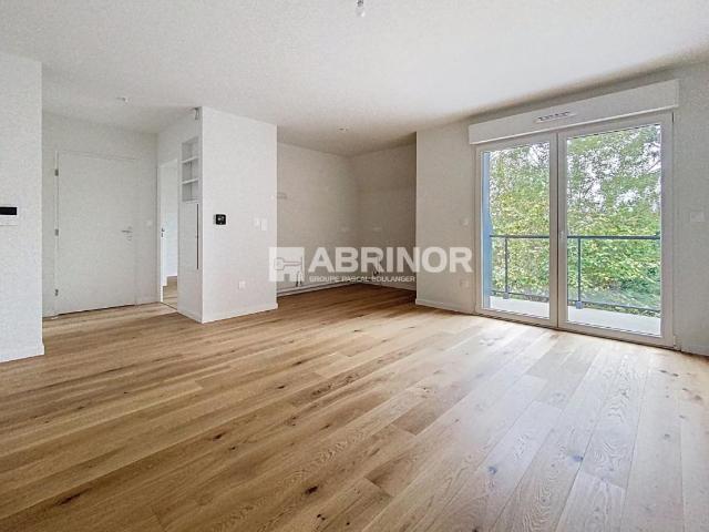 APPARTEMENT T2 NEUF EN DERNIER ETAGE PROCHE TRAMWAY