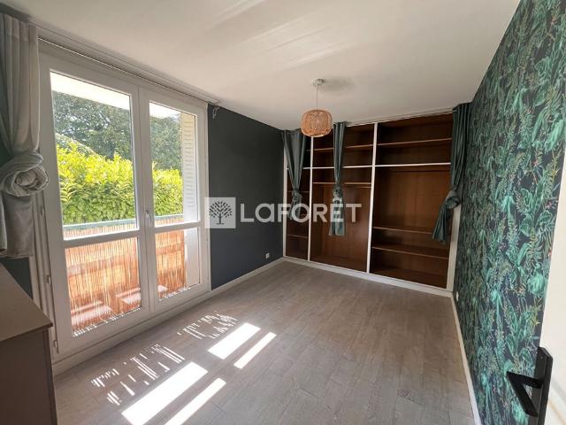 Appartement T2 OULLINS PIERRE BENITE à louer