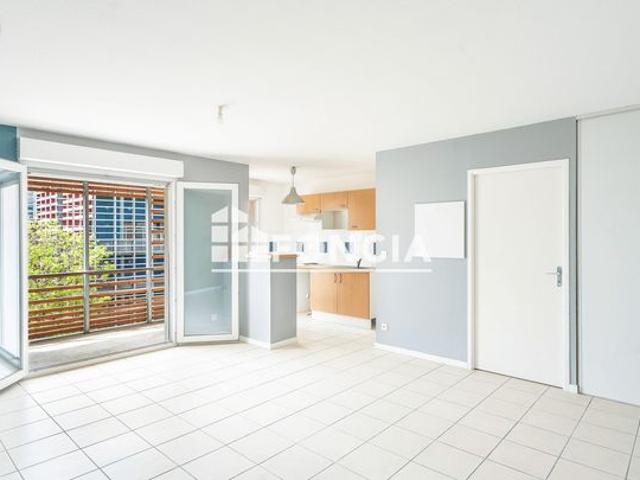 Appartement t2 + parking / toulouse patte d'oie