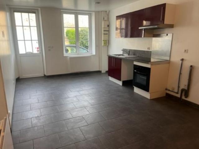 Appartement T2 PEZARCHES à louer