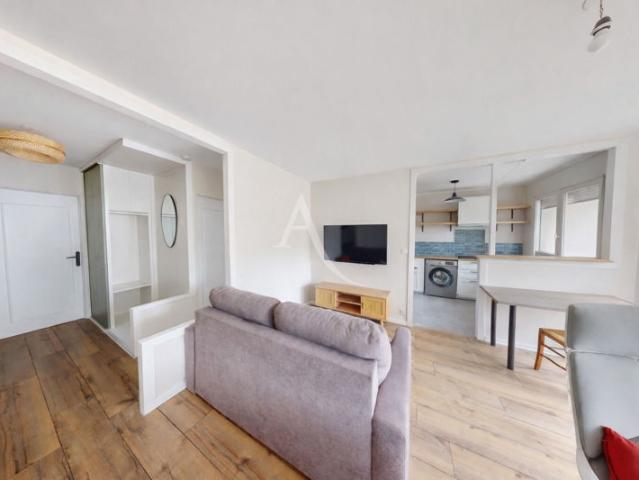APPARTEMENT T2 POITIERS AVEC BALCON AU CALME