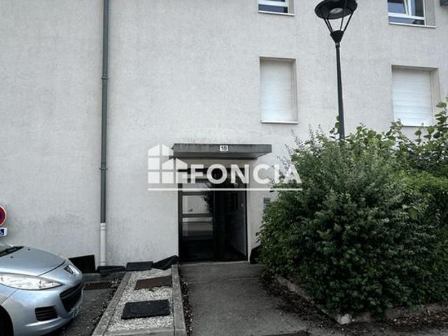 Appartement T2 premier etage loué