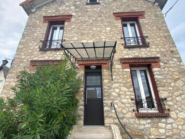 Appartement T2 près de MONTGERON à louer