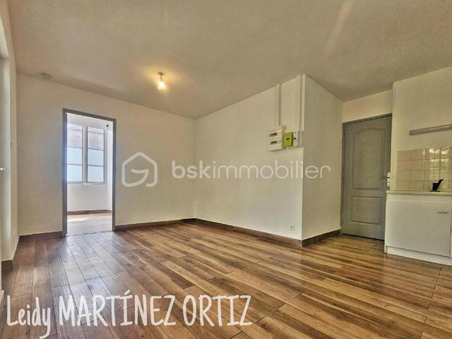 Appartement T2 rénové au cœur d'un village thermal