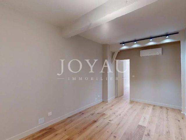 Appartement T2 rénové avec terrasse et climatisation Saint Ser