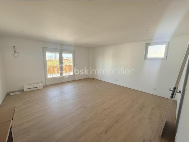 Appartement T2/T3 rénové avec balcon Royan centre ville