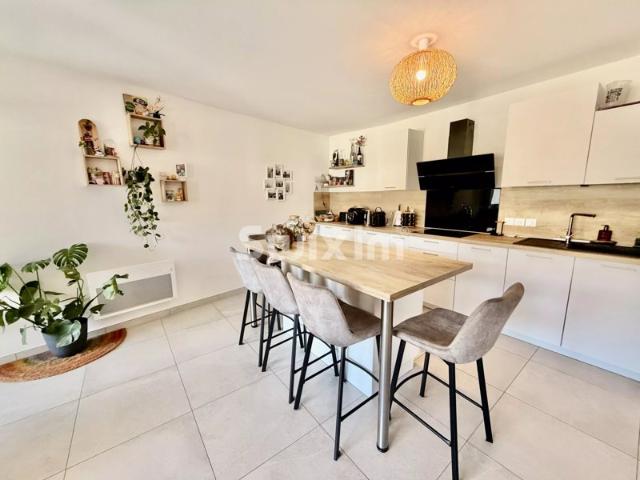 Appartement T2 récent avec grand balcon à Epagny Metz Tessy