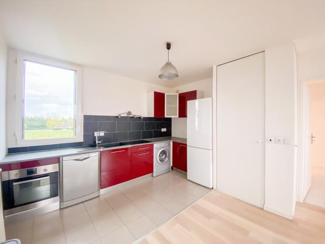 APPARTEMENT T2 RESIDENCE ECOLOGIQUE STE GENEVIEVE DES BOIS