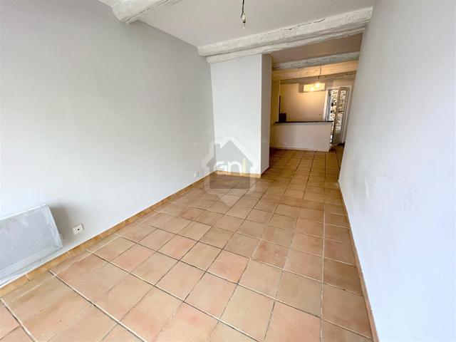 APPARTEMENT T2 REZ DE CHAUSSEE AVEC COUR