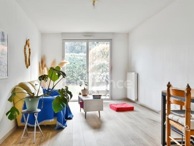 Appartement T2 rez de chaussée avec jardin