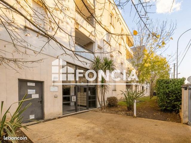 Appartement T2 secteur 4 Pavillons avec parking