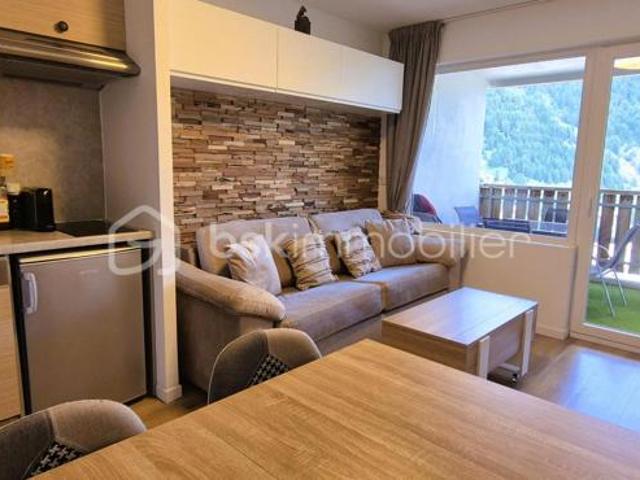 ? APPARTEMENT T2 – SKIS AUX PIEDS – LA FOUX D’ALLOS – ESPACE LUMIÈRE