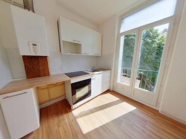 APPARTEMENT T2 ST ETIENNE