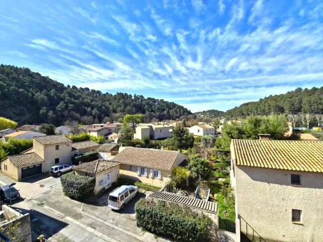 Appartement T3/4 à vendre MEYRARGUES