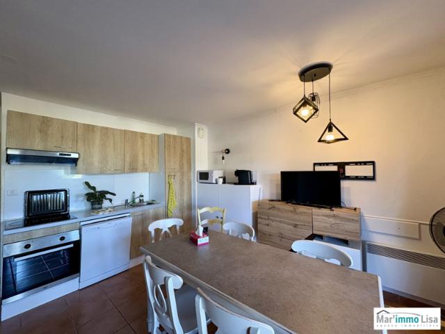 APPARTEMENT T3/4 LIBRE AVEC PARKING ET JARDIN