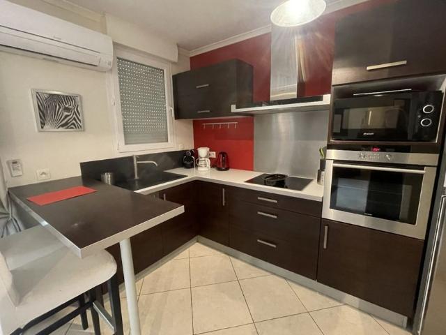 Appartement T3/4, terrasse, garage: loué meublé