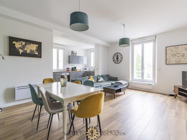 Appartement T4/5 meublé Reims secteur Ponsardin / Barbâtre / Gambetta Avec stationnement privatif
