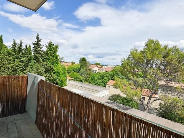 Appartement T4 66m² avec balcon – Locataire en place – Avign. 66m² Avignon
