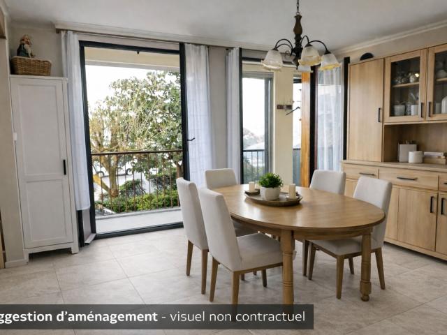 Appartement T4 73 m2 à rénover balcon fermé 10 m2 Résidence La Clé des Champs ? garage possible