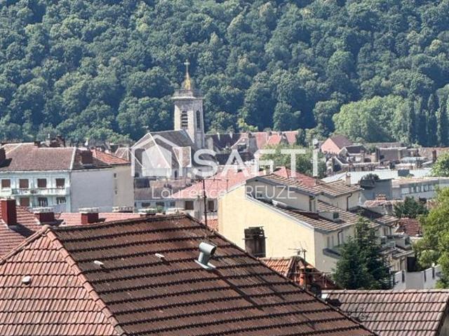 Appartement T4 70 m², 2 chambres, balcon, cave