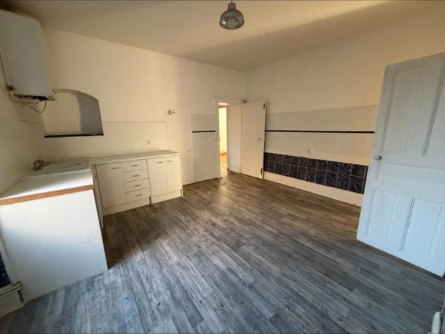 APPARTEMENT T4 77 M2 SAINT SERNIN DU BOIS