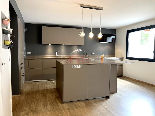 APPARTEMENT T4 74160 COLLONGE SOUS SALEVE