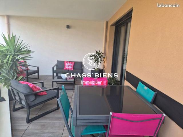 Appartement T4 79m2 Cavalaire sur Mer + 2 garages