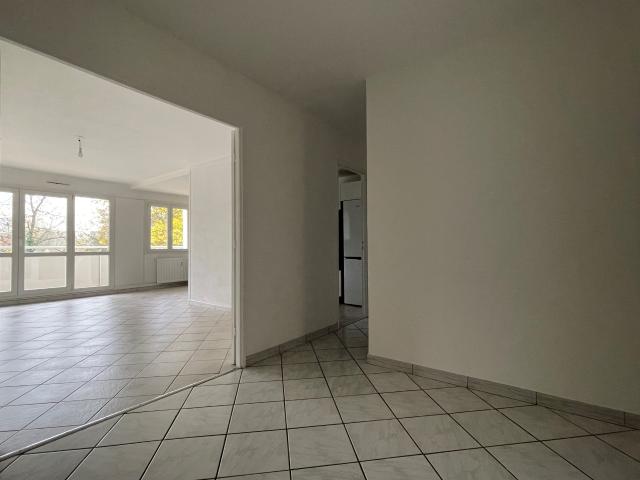 Appartement T4 79m2 LUMINEUX À SAINT MAX RÉSIDENCE PARC DE LIBREMONT