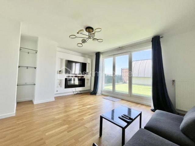 Appartement T4 80m2 avec terrasse 39m2, cave et parking !