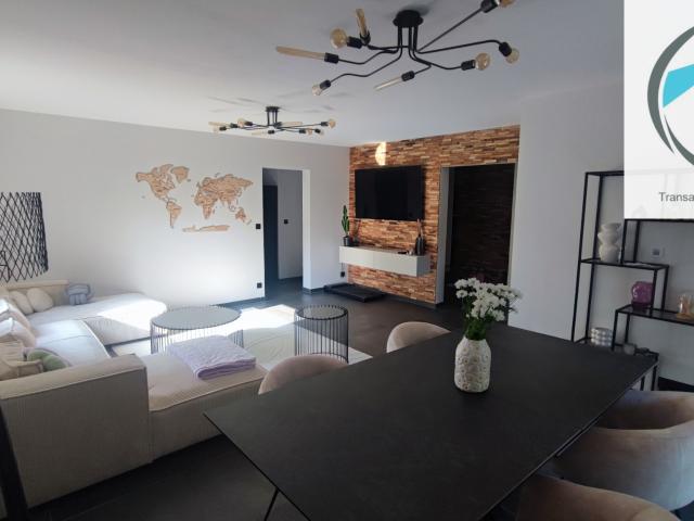 Appartement T4 97m2 SAINTE SUZANNE