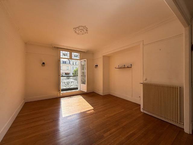 APPARTEMENT T4 104M² AVEC TERRASSE HYPER CENTRE