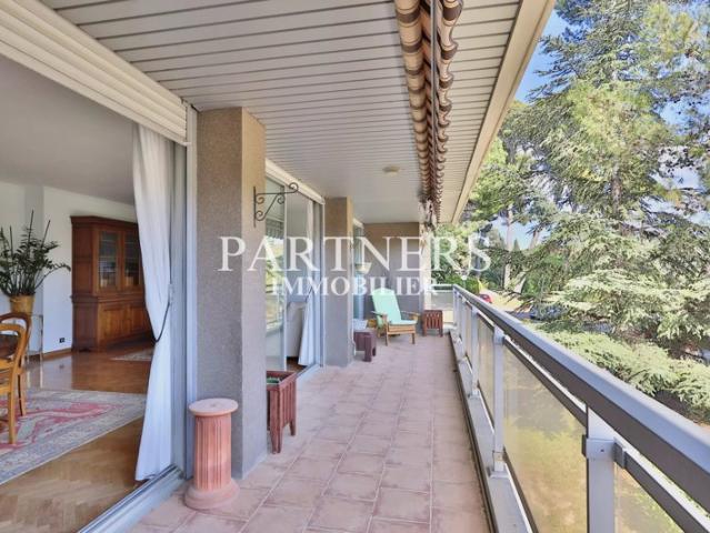 Appartement T4 115 m² avec ascenseur Aix en Provence