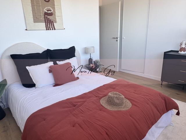 Appartement T4, 3 chambres, loggia, parking