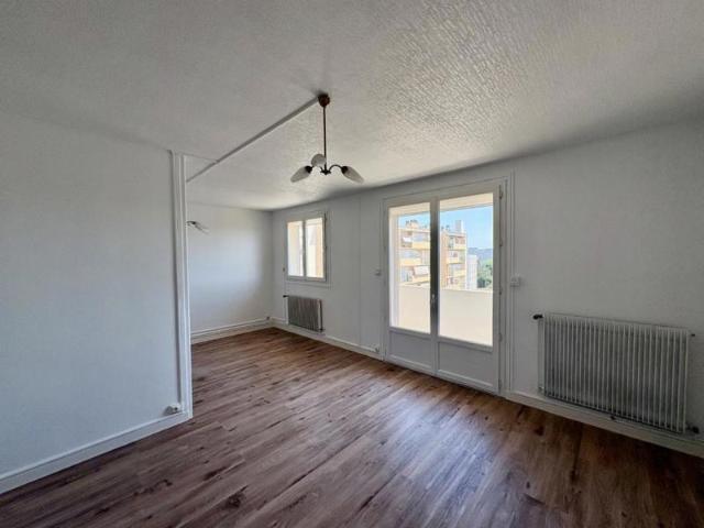 APPARTEMENT T4 A LOUER A ROANNE EDGAR QUINET