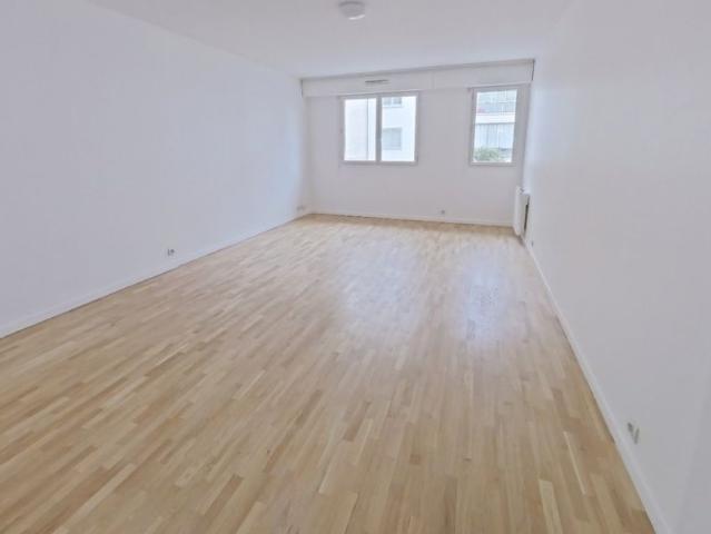 APPARTEMENT T4 A LOUER BOULOGNE BILLANCOURT 82.73 m 2 421 €