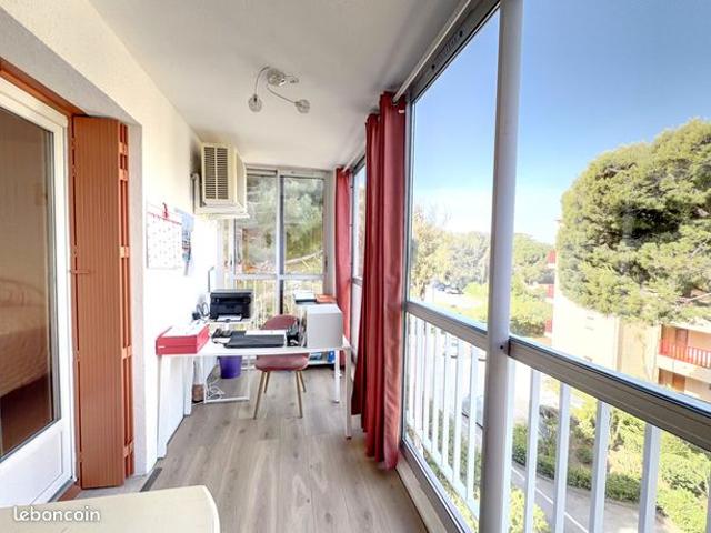 Appartement T4 à pied du port du Brusc