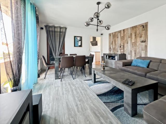 Appartement T4 à vendre à Saint Raphael avec cave + garage