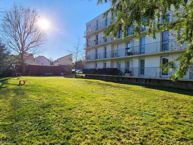 Appartement T4 à vendre avec cave/ place de parking et Box