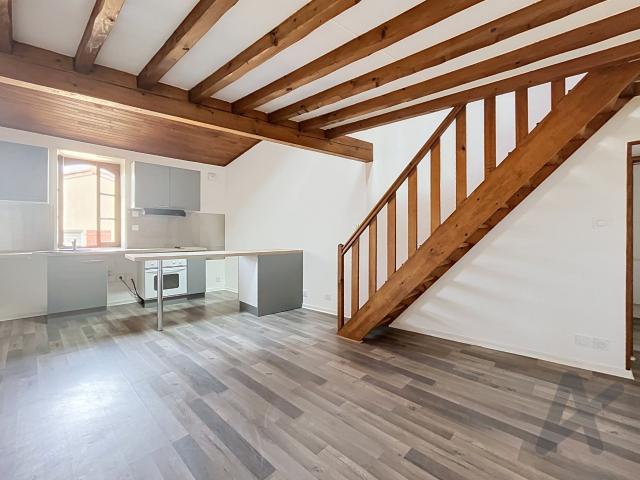 Appartement T4 avec mezzanine et cave