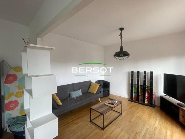 APPARTEMENT T4 AVEC BALCON