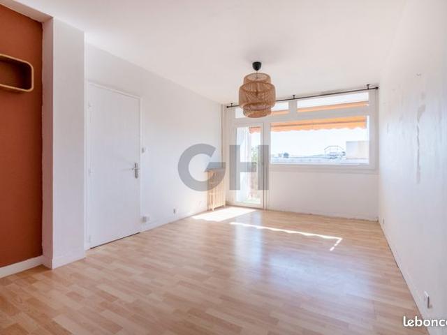 Appartement T4 avec balcon